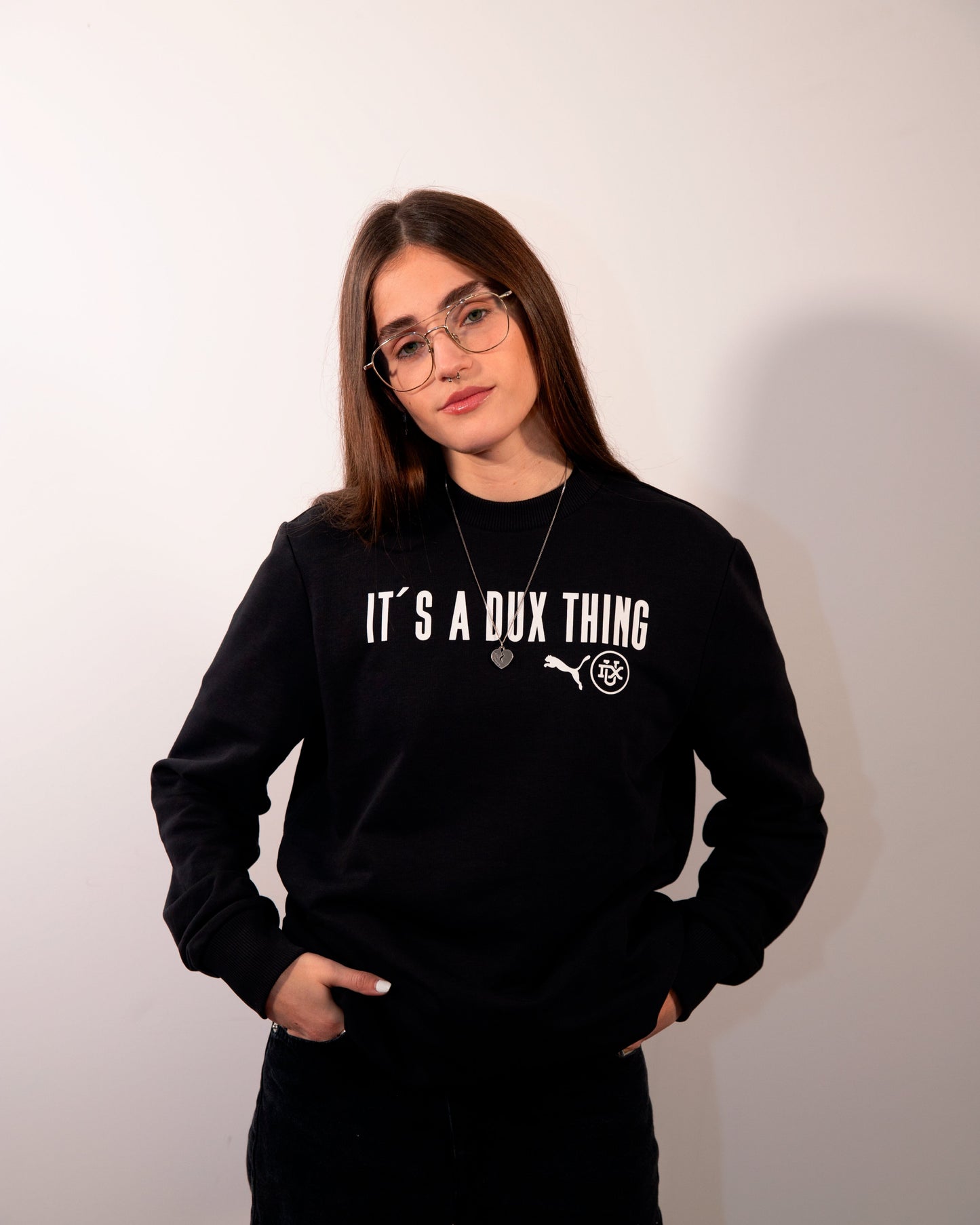 Sudadera negra "It´s a DUX thing"